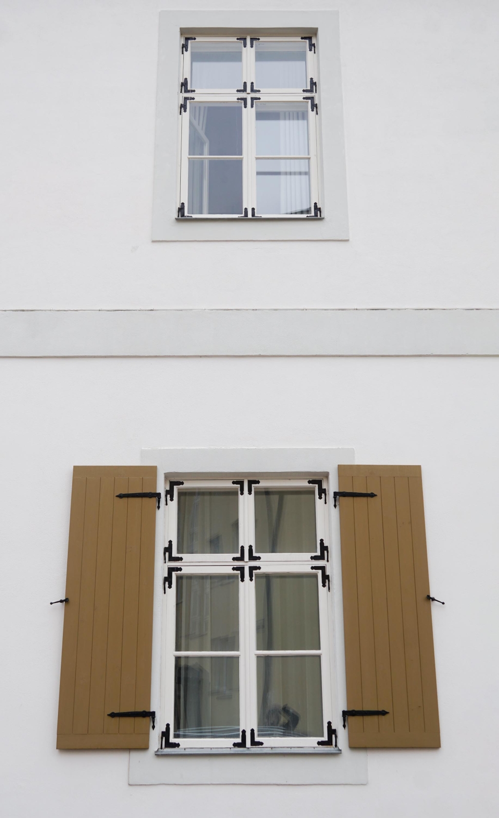Aknaluugid ja detailid kivimajal
