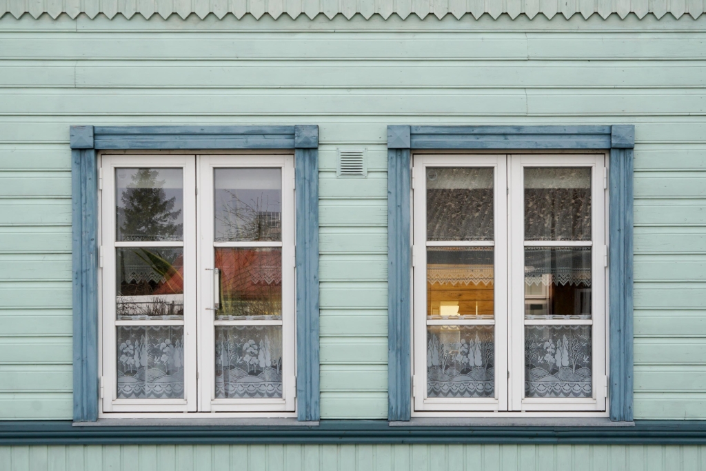 Ventilatsiooniava fassaadil ja puitdetailid